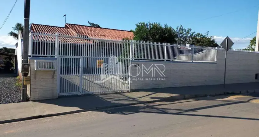 CASA COM PISCINA NO TABULEIRO