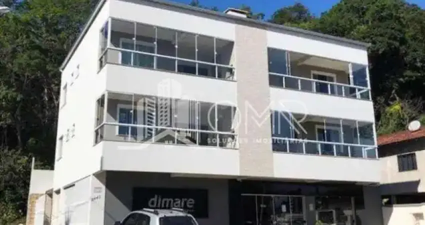 APARTAMENTO MOBILIADO Á 100 METROS DA PRAIA - ITAJUBÁ