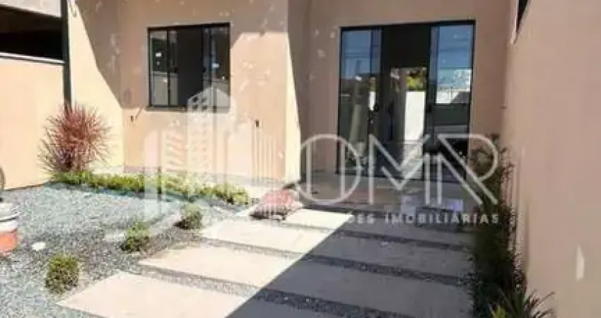 CASA COM EXCELENTE ACABAMENTO NA PRAIA DE BARRA VELHA/SC