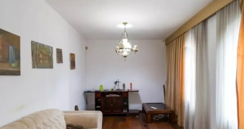 Casa com 3 quartos para alugar na Rua José de Noronha, 334, Jardim Morro Verde, São Paulo