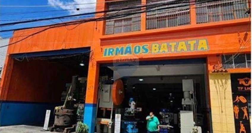Galpão no Brás: Espaço Comercial de 1.770m²