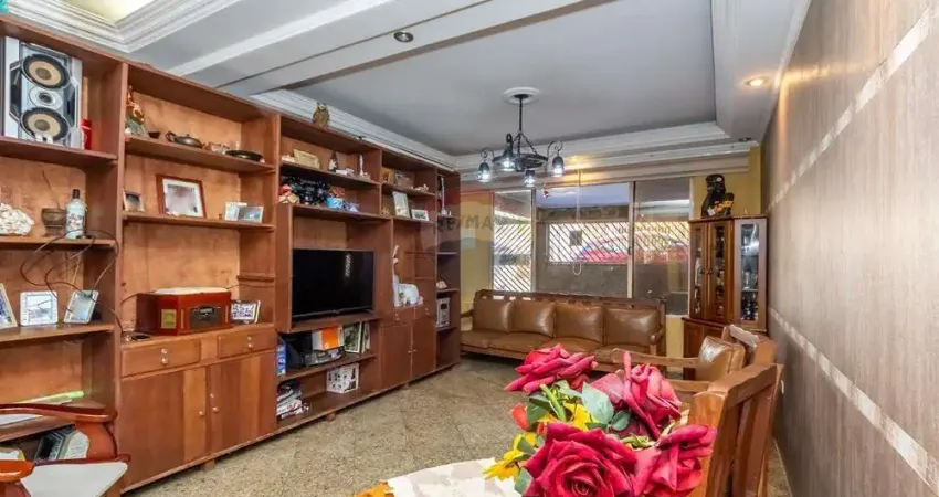 Sobrado para venda com 3 quartos, sendo 3 suítes, 325m²