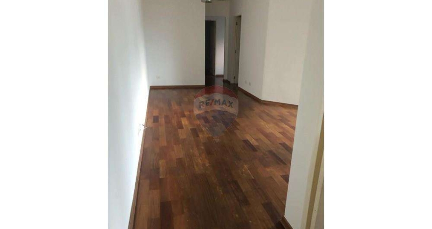 Apartamento com 3 dormitórios e 3 vagas para alugar na Água Fria