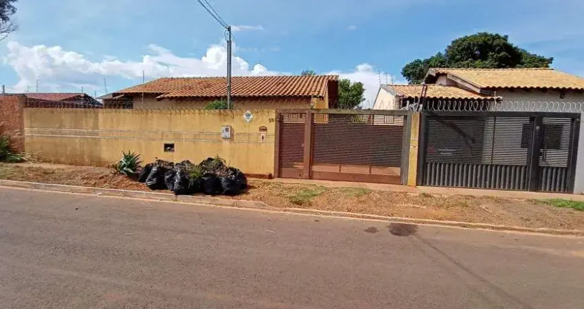 Térrea para venda possui 82 metros quadrados com 3 quartos