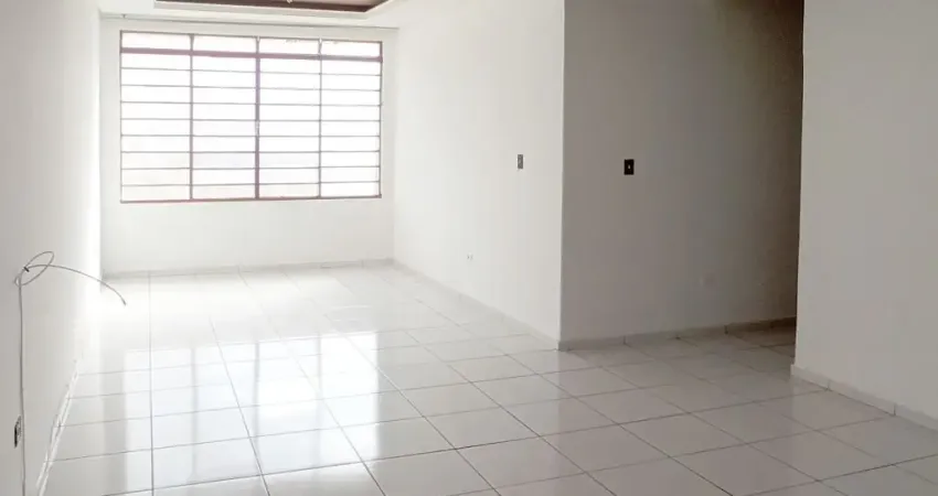 Apartamento grande com 136m² com quarto de serviço