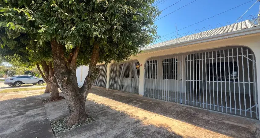 Casa espaçosa com área de lazer completa, edícula e varanda em L – Conforto para toda a família!