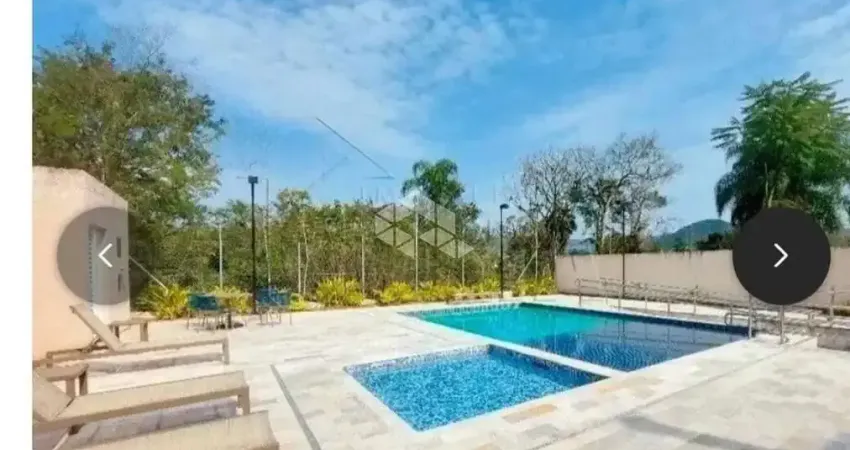 Apartamento com 2 dormitórios e uma vaga de garagem na Palhoça - SC