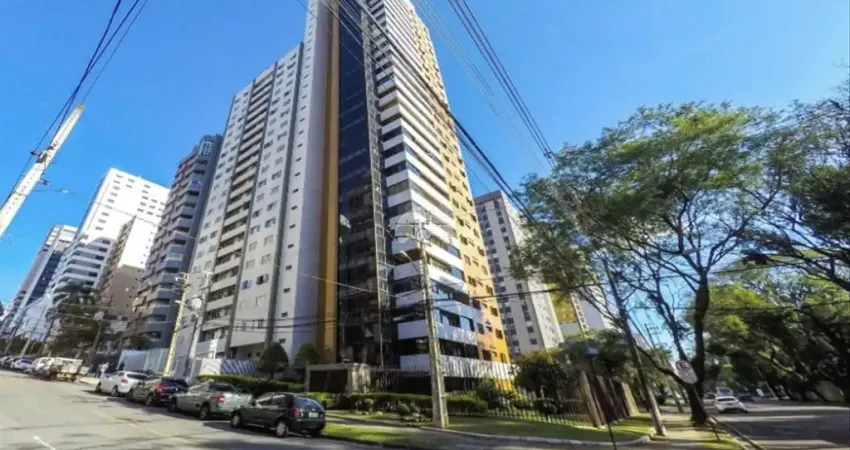 Apartamento 4 suítes (1 por andar) no Bigorrilho. Localização Privilegiada: Situado na melhor região do bairro Bigorrilho