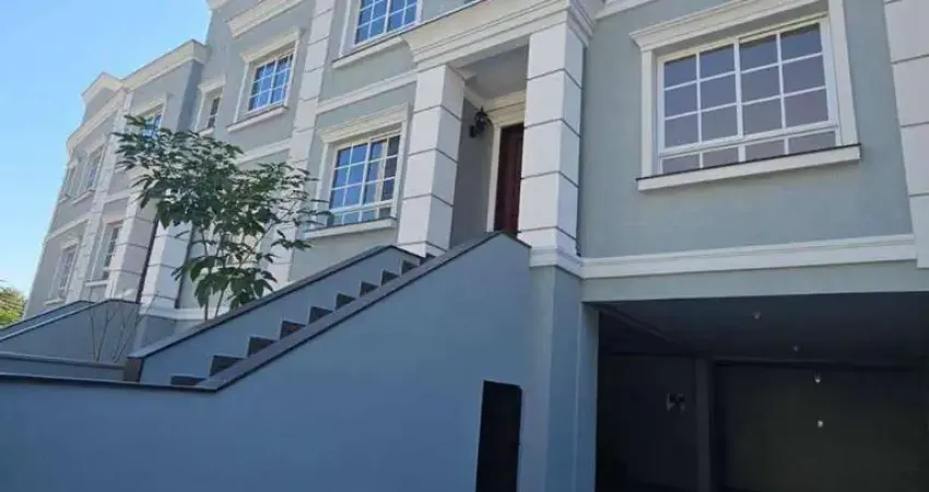 Sobrado com 2 suítes à venda, 145 m² por R$ 645.000 - Garcia - Blumenau/SC