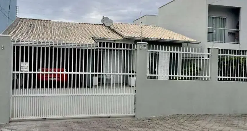Casa com 3 dormitórios à venda, 156 m² por R$ 890.000,00 - Itacolomi - Balneário Piçarras/SC
