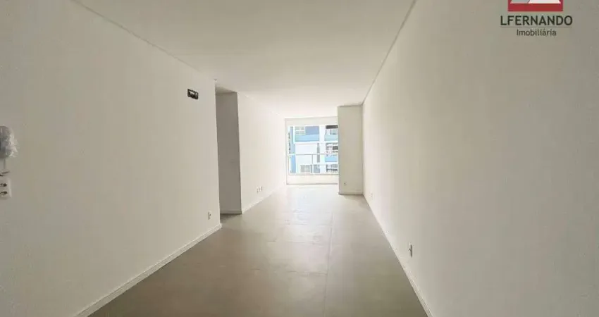 Apartamento com 3 dormitórios, sendo 1 suíte à venda, 79 m² por R$ 692.000 - Velha - Blumenau/SC