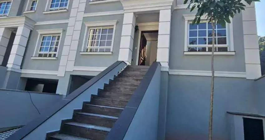 Sobrado com 2 suítes à venda, 136 m² por R$ 600.000 - Garcia - Blumenau/SC