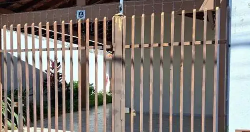 Casa para Venda em Pindamonhangaba, Centro, 3 dormitórios, 1 suíte, 2 banheiros, 2 vagas