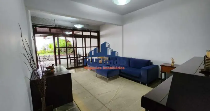 Casa 4 quartos, 3 suítes, 2 vagas São Francisco Niterói.