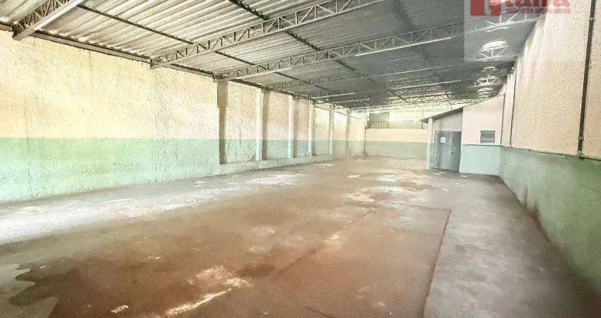 Barracão / Galpão / Depósito com 2 salas para alugar na Rua Tupiritama, 317, Americanópolis, São Paulo