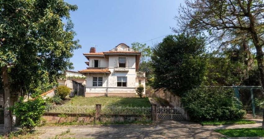 Casa Sobrado 170M², 3Q, 2 Salas, 2 Banheiros, 3 Vagas, Lareira, Jardim.