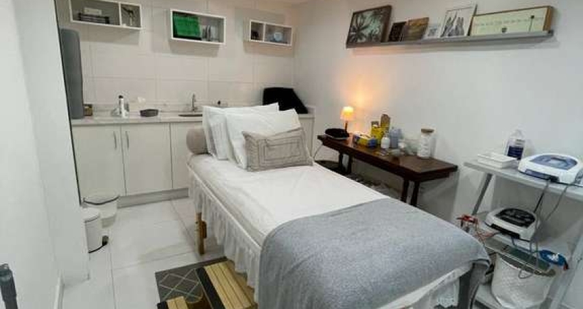 Casa Comercial Itaim Bibi - 200M², 8 Salas, 5 Banheiros