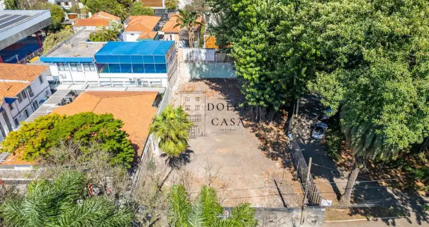 Terreno a venda no Jardins - na Av Brasil com 45 metros de frente