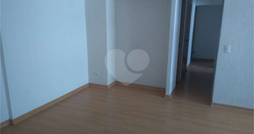 Apartamento com 3 quartos para locação em Santana - SP