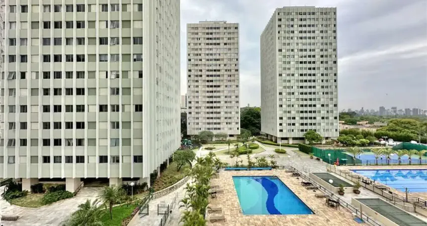 Apartamento com 3 quartos para alugar na Avenida Padre Pereira de Andrade, 545, Alto de Pinheiros, São Paulo