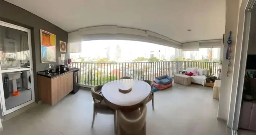 Apartamento com 3 quartos para alugar na Rua Eugênio de Medeiros, 601, Pinheiros, São Paulo