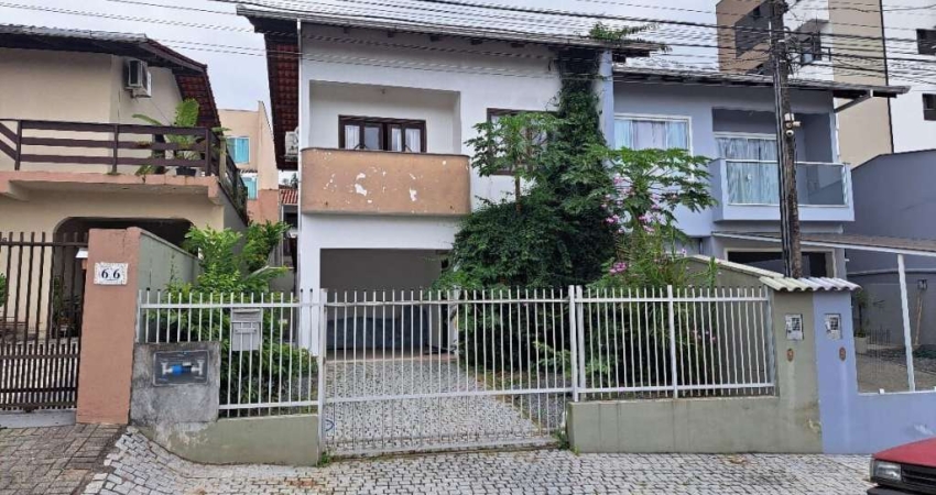 Casa com 3 quartos à venda no Floresta, Joinville 