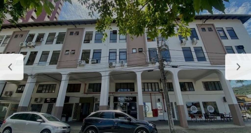 Casa comercial à venda no Centro, Joinville 