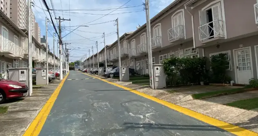 Casa de condomínio com 78m², 2 dormitórios e 1 vaga de garagem.