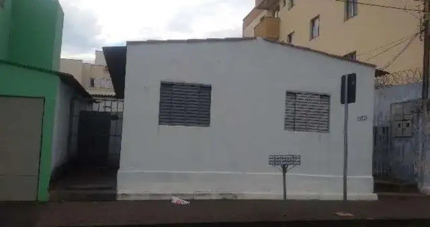 Casa com 1 quarto para alugar no Santa Mônica, Uberlândia 