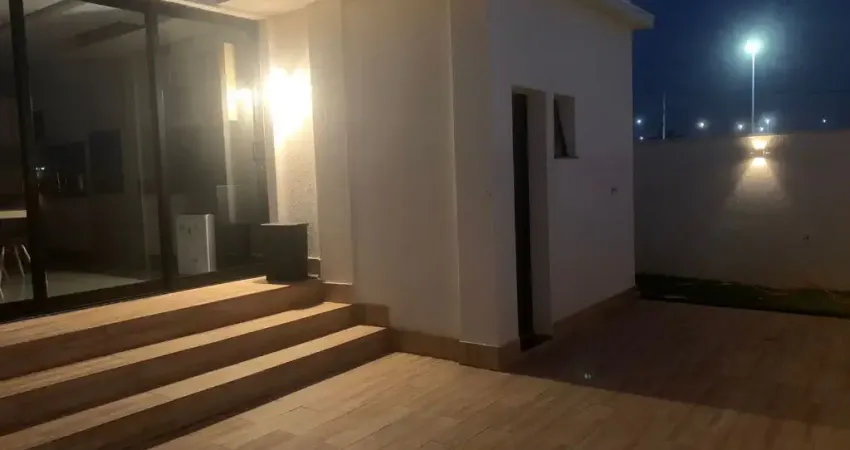 Casa em condomínio fechado com 2 quartos para alugar na Avenida Professora Edna Maria de Albuquerque Affi, 80, Morada dos Nobres, Cuiabá