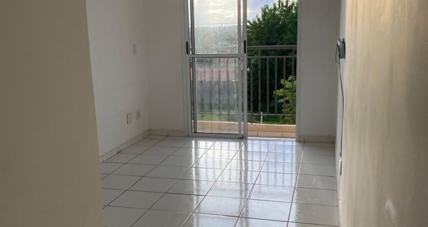 Apartamento para alugar com 3 quartos sendo 1 suíte e armários planejados