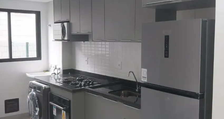 Apartamento térreo com garden e armários planejados para alugar