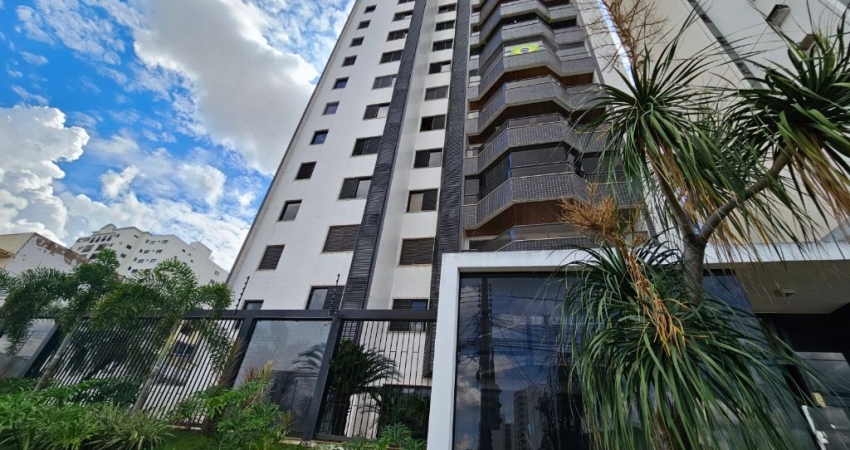 Apartamento espaçoso 1 por andar com 5 quartos suítes e vagas de garagens