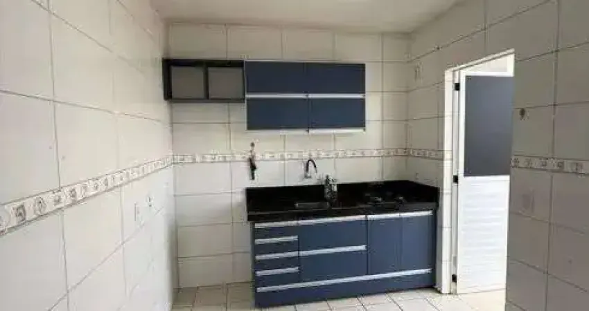 Casa para alugar em condomínio fechado com armários planejados e duas vagas de garagens jardim imper