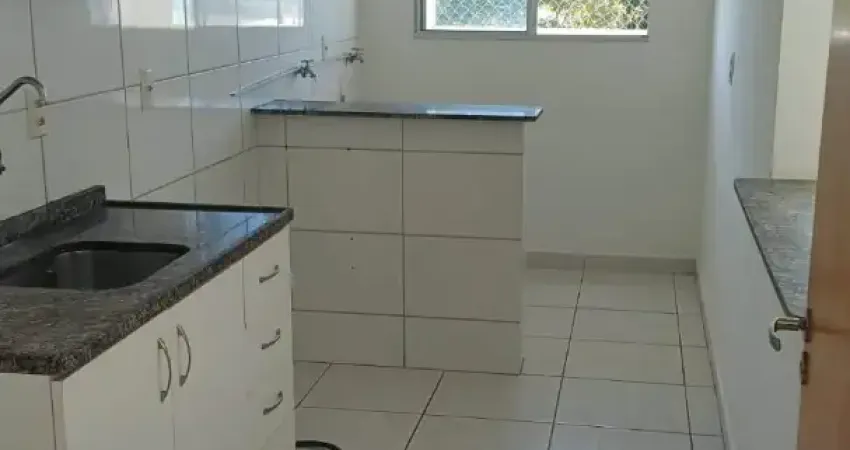 Apartamento para alugar com armários planejados e sacada e 3 quartos sendo 1 suíte no jardim imperial