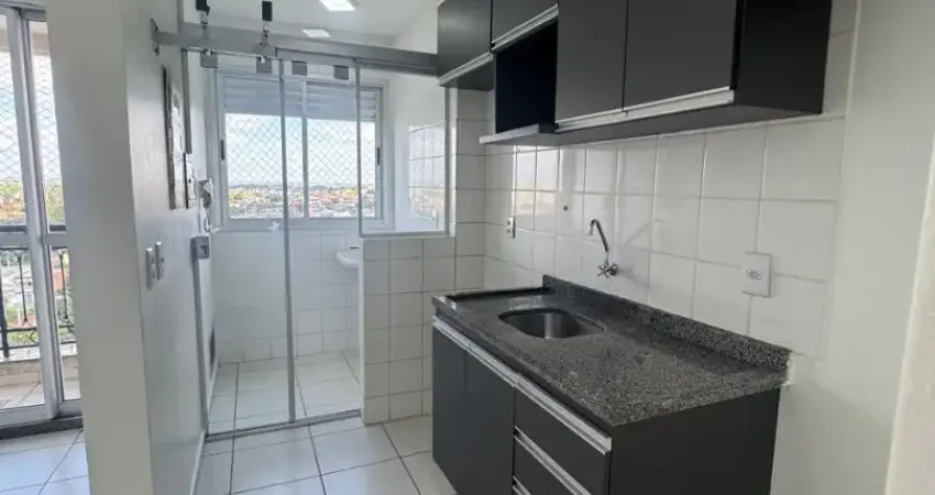 Apartamento para alugar com armários planejados e 3 quartos sendo 1 suíte