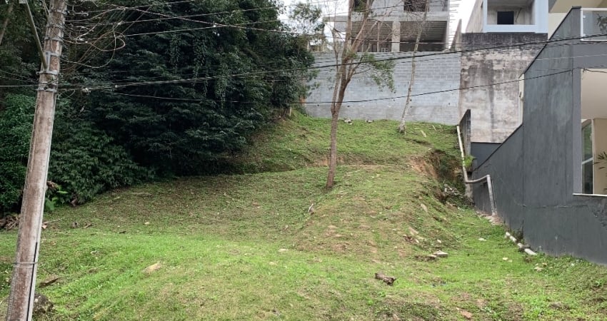 Oportunidade no Condomínio Aruã – Terreno com 300m² em Rua Sem Saída