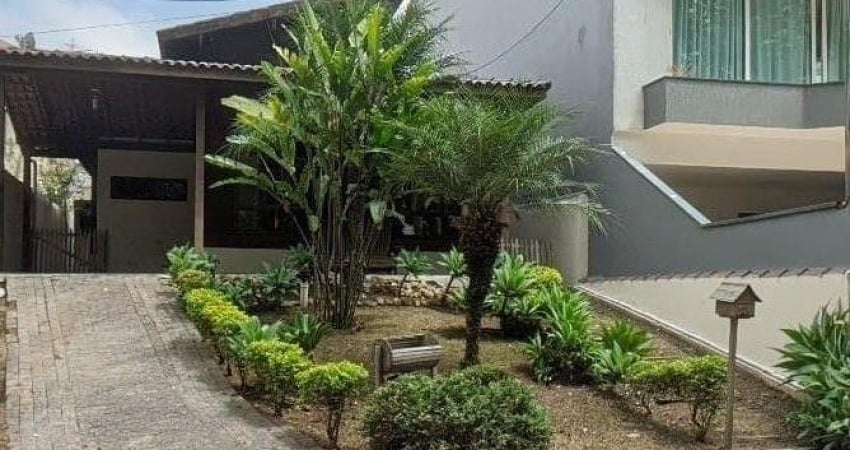 Casa em condomínio fechado com 3 quartos para alugar na Avenida Presidente Getúlio Vargas, 100, Aruã, Mogi das Cruzes