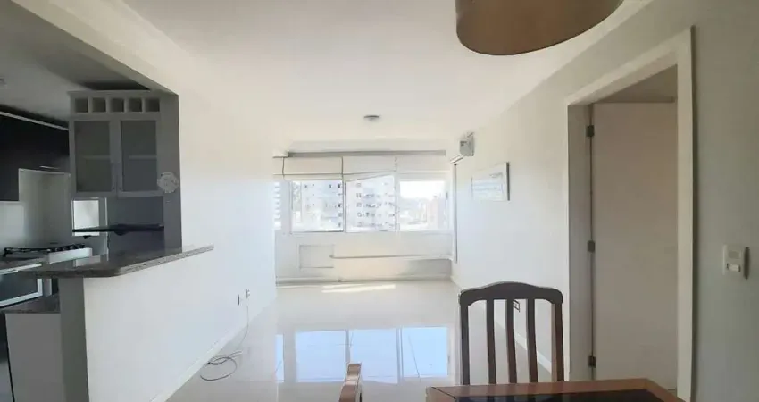 Apartamento 2 dormitórios/suíte e sacada, 2 vagas no bairro santana
