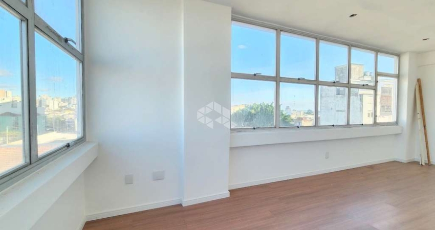 SALA COMERCIAL DESOCUPADA , DE FRENTE, COM PORTARIA PRESENCIAL E VAGA DE GARAGEM COBERTA