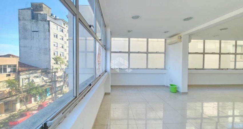 SALA COMERCIAL DESOCUPADA , DE FRENTE, COM PORTARIA PRESENCIAL E VAGA DE GARAGEM COBERTA