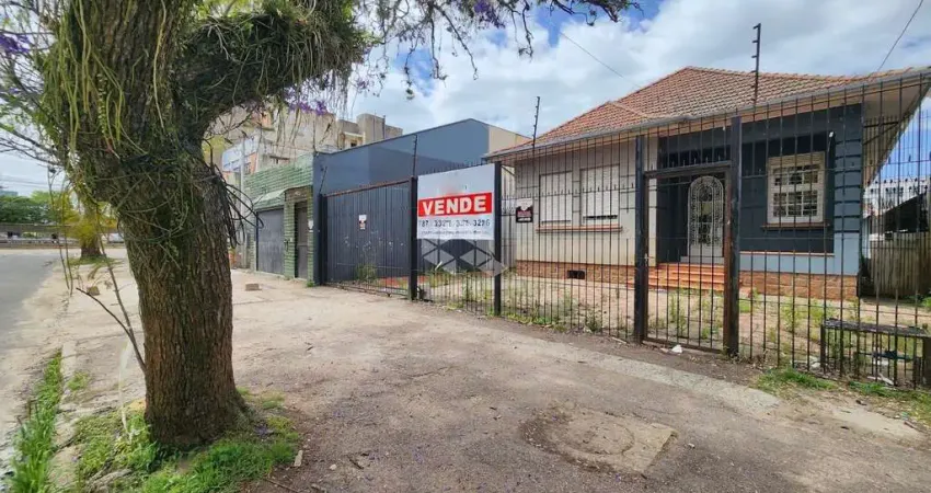 Excelente casa comercial com 280 m2 e cinco vagas  em terreno plano