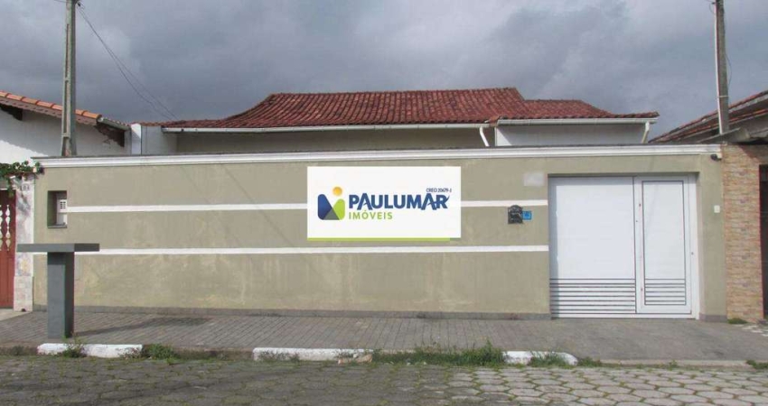 Casa com 3 quartos, Vila Anhanguera, Mongaguá - R$ 700 mil, Cod: 828267