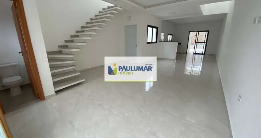 Sobrado com 3 dorms, Vera Cruz, Mongaguá - R$ 750 mil, Cod: 831338