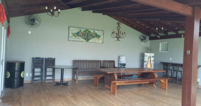 Vende-se sobrado Chapada dos Guimarães.
