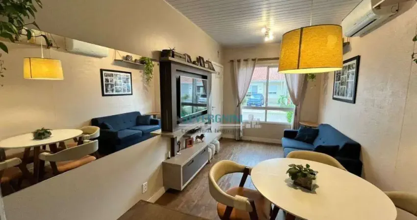 Casa com 2 dormitórios à venda, 59 m² por R$ 450.000,00 - Distrito Industrial - Cachoeirinha/RS