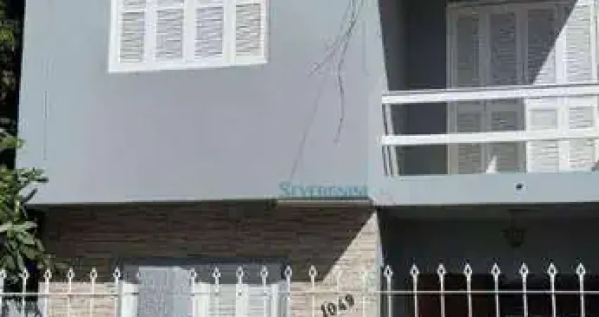 Sobrado com 3 dormitórios à venda, 135 m² por R$ 390.000,00 - Jardim Do Bosque - Cachoeirinha/RS