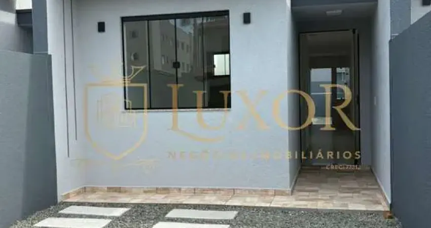 Casa geminada 2 dormitórios localizada na praia do gravatá em navegantes sc