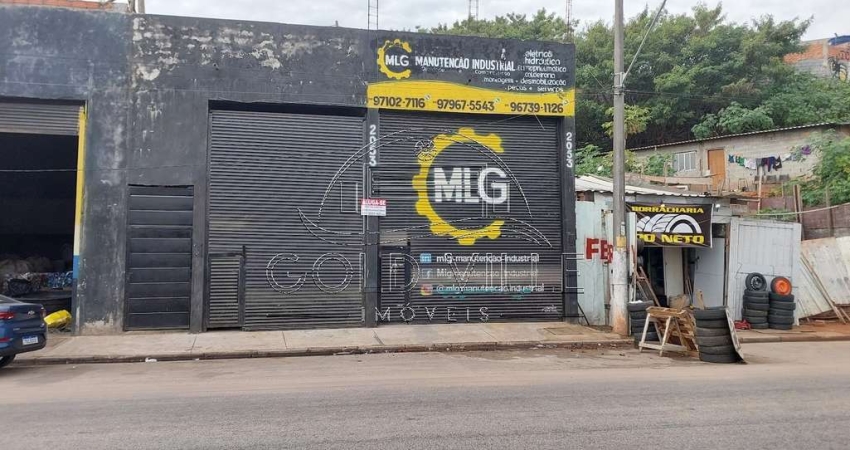 GA5522 - alugo este galpão em Carapicuíba! Com 150 metros quadrados de área construída, sendo 150 metros de área fabril com pé direito de 7 metros