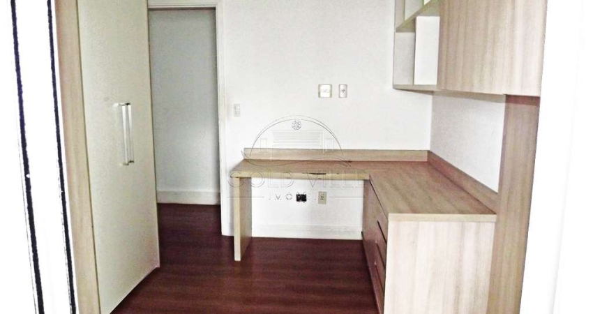 APTO01 - Vendo apartamento com excelente localização, Sem mobília , 5 banheiros , lazer completo , perto de escolas, farmácias, padarias.